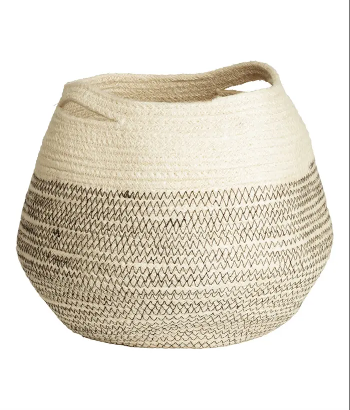 כלי בית של רשת H&m home (יח"צ) כלי בית של רשת H&m home (יח"צ)