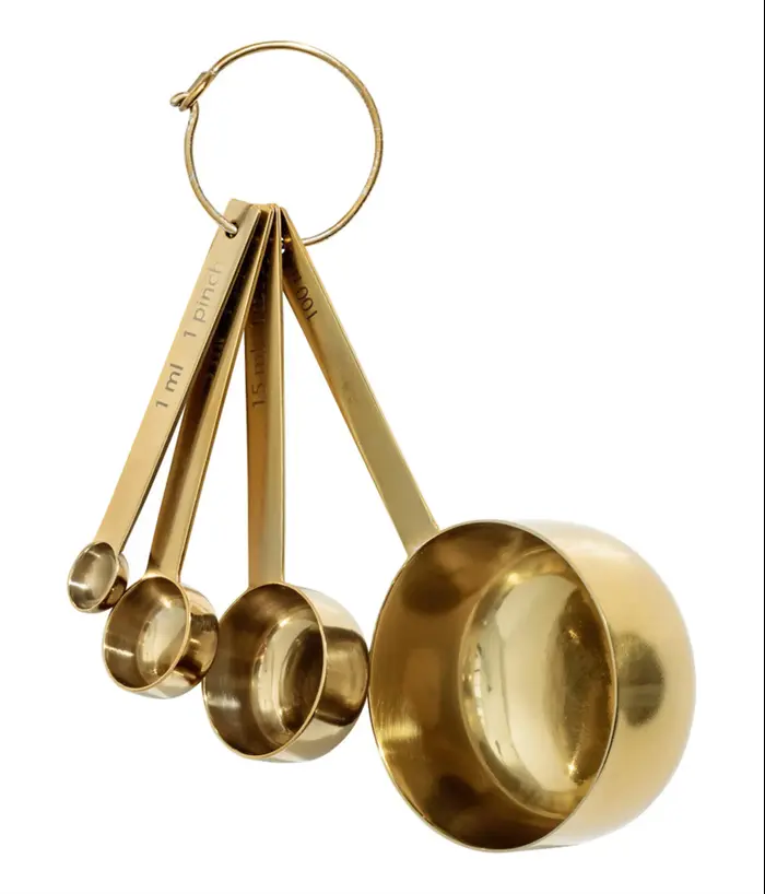 כלי בית של רשת H&m home (יח"צ) כלי בית של רשת H&m home (יח"צ)