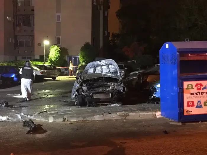 חשד לרצח באשקלון, גבר נהרג בפיצוץ מכונית (חטיבת דובר המשטרה) חשד לרצח באשקלון, גבר נהרג בפיצוץ מכונית (חטיבת דובר המשטרה)