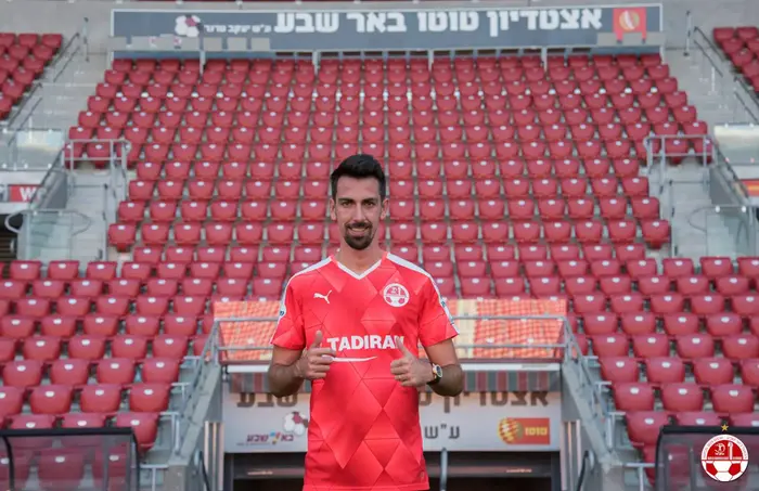 איסק קואנקה שחקן הפועל באר שבע (אתר רשמי , הפועל באר שבע) איסק קואנקה שחקן הפועל באר שבע (אתר רשמי , הפועל באר שבע)