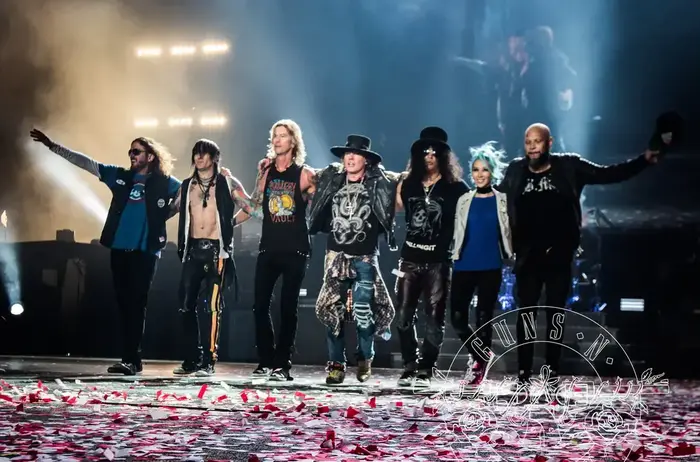 רובים ושושנים, גאנז אנד רוזס, Guns N' Roses (יח"צ , באדיבות הלהקה) רובים ושושנים, גאנז אנד רוזס, Guns N' Roses (יח"צ , באדיבות הלהקה)