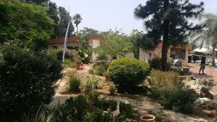 הבית בבית ישצחק שבו נורה הפורץ 11 ביולי 2017 (אור רביד) הבית בבית ישצחק שבו נורה הפורץ 11 ביולי 2017 (אור רביד)
