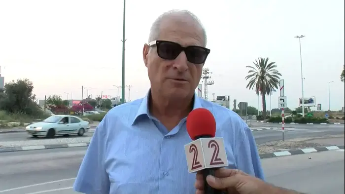 עו"ד דוד שמרון יוצא מחקירה בלהב 433; "צריך לכבד את החקירה ואת הכללים" (מערכת וואלה! NEWS)