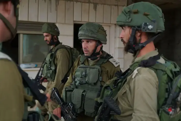 פעילות כוחות צה"ל בכפר כובר ממנו יצא המחבל 22 ביולי 2017 (דובר צה"ל) פעילות כוחות צה"ל בכפר כובר ממנו יצא המחבל 22 ביולי 2017 (דובר צה"ל)