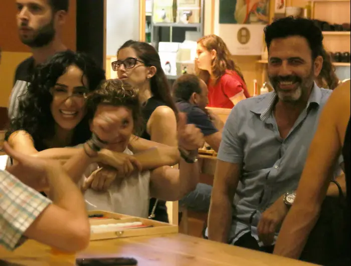 ריטה, צ'רלי בוזגלו (ניר פקין) ריטה, צ'רלי בוזגלו (ניר פקין)