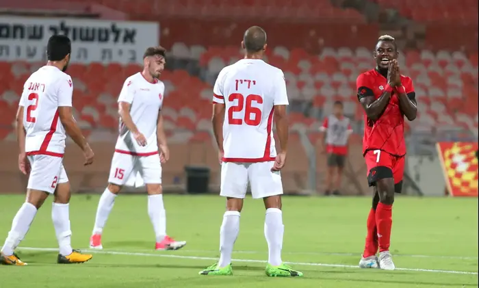 שחקן הפועל רמת גן, ג'ייקוב נג'וקו (קובי אליהו) שחקן הפועל רמת גן, ג'ייקוב נג'וקו (קובי אליהו)