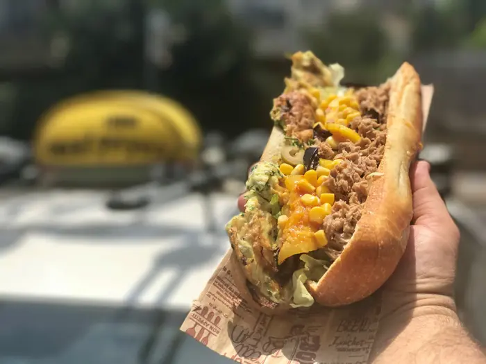 חביתת ירק עם טונה בתוך באגט (קובי רובין)