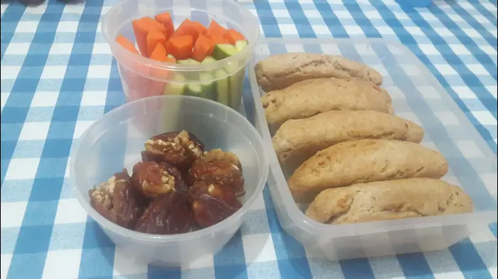 ארוחת עשר לאה בכר (יח"צ) ארוחת עשר לאה בכר (יח"צ)