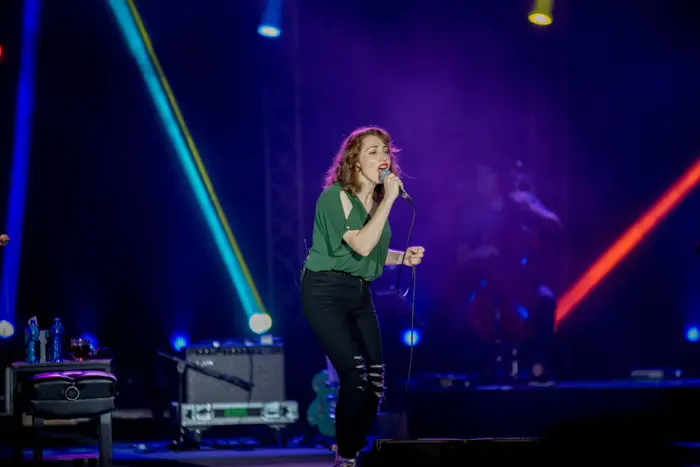 רג'ינה ספקטור, הופעה ברעננה (יח"צ , ליאור כתר)