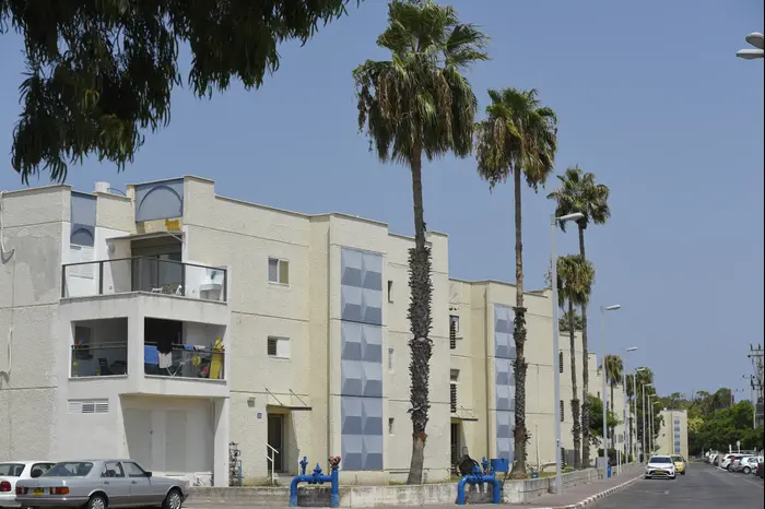 עכו נדל"ן בניינים (ראובן קסטרו)