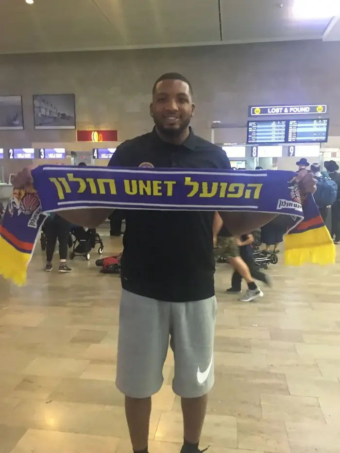 טיישון תומאס הפועל חולון (יח"צ , באדיבות: הפועל חולון) טיישון תומאס הפועל חולון (יח"צ , באדיבות: הפועל חולון)