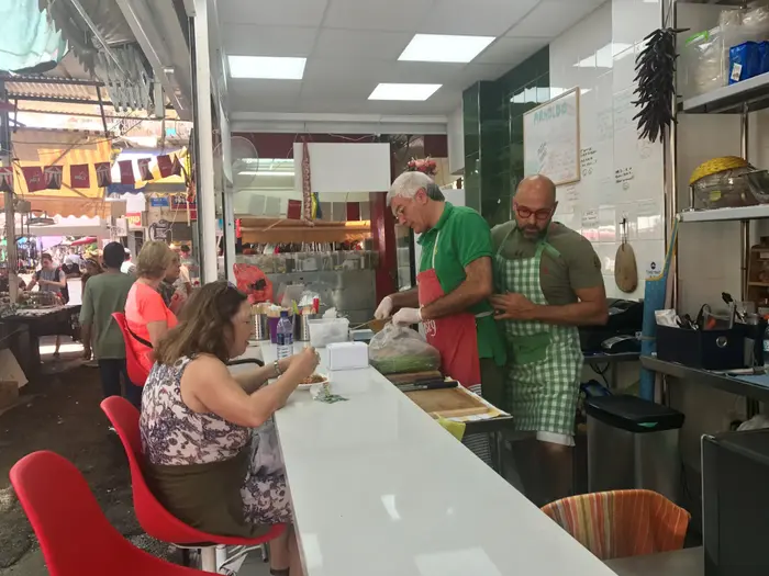 פסטה אספרגוס אצל ארנולדו בשוק הכרמל (קובי רובין) פסטה אספרגוס אצל ארנולדו בשוק הכרמל (קובי רובין)