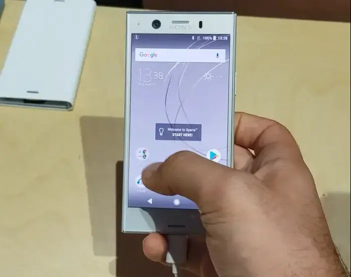 סוני Xperia xz1 compact (מערכת וואלה! NEWS , מייקי לוי)