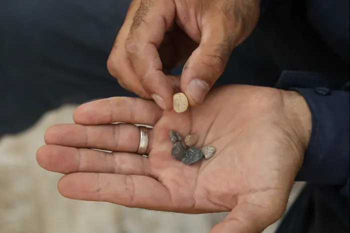 אוסף של בולות מסוף ימי הבית הראשון התגלה בחפירות עיר דוד (מערכת וואלה! NEWS , אליהו ינאי, עיר דוד) אוסף של בולות מסוף ימי הבית הראשון התגלה בחפירות עיר דוד (מערכת וואלה! NEWS , אליהו ינאי, עיר דוד)