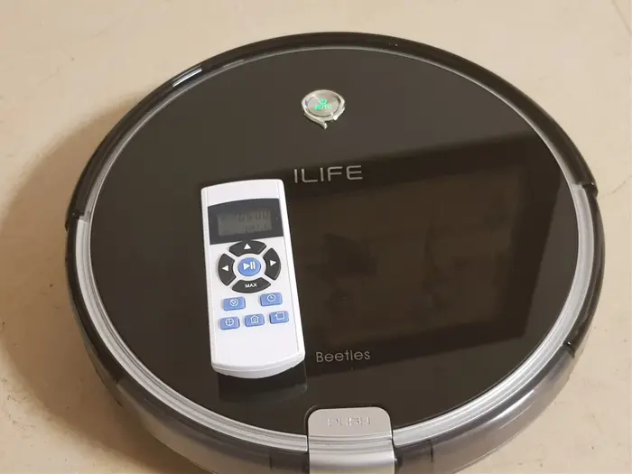 שואב אבק רובוטי iLife מדגם A6 (מערכת וואלה! NEWS , מייקי לוי) שואב אבק רובוטי iLife מדגם A6 (מערכת וואלה! NEWS , מייקי לוי)