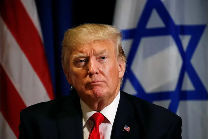 דונלד טראמפ בפגישתו עם בנימין נתניהו בעצרת האו"ם (רויטרס) דונלד טראמפ בפגישתו עם בנימין נתניהו בעצרת האו"ם (רויטרס)
