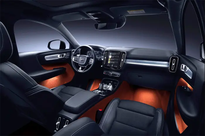 וולוו XC40 (אתר יצרן , יצרן)