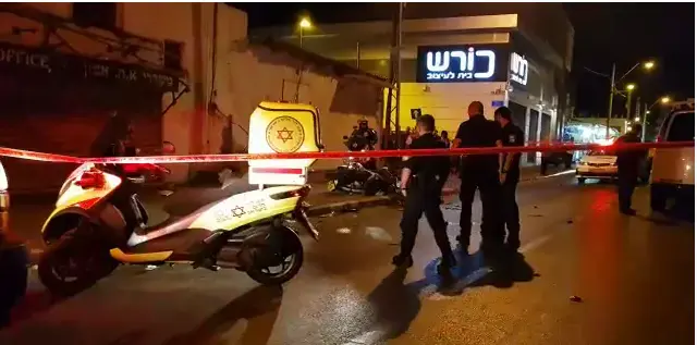 תאונת דרכים ביפו שבה נפצע אנוש רוכב אופנוע צעיר (מערכת וואלה! NEWS , מד"א) תאונת דרכים ביפו שבה נפצע אנוש רוכב אופנוע צעיר (מערכת וואלה! NEWS , מד"א)