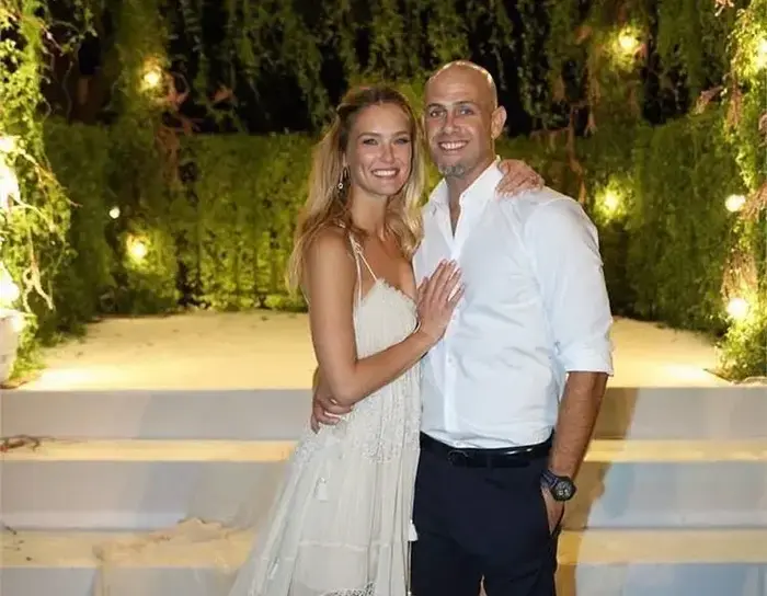 צפו: סרטון החתונה של בר רפאלי (וואלה! מזל טוב) צפו: סרטון החתונה של בר רפאלי (וואלה! מזל טוב)