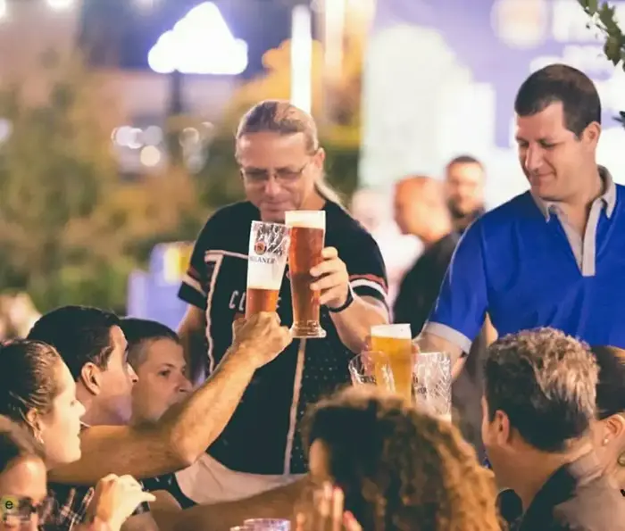 אוקטוברפסט בנתניה (יח"צ , אנטון סוליאניק) אוקטוברפסט בנתניה (יח"צ , אנטון סוליאניק)