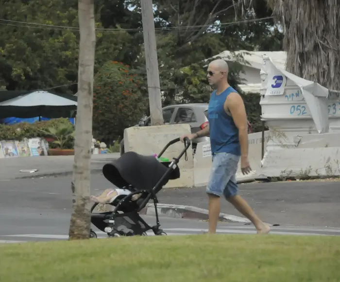 עדי עזרא, בר רפאלי (תמונות גולשים) עדי עזרא, בר רפאלי (תמונות גולשים)