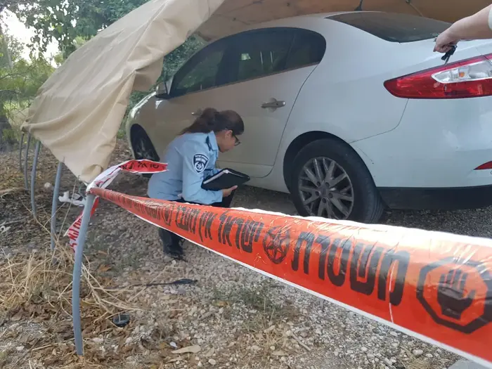 מנהל קהילה בקיבוץ רשפים בבקעת בית שאן נורה על ידי חבר קיבוץ ונפצע באורח בינוני, 5 בנובמבר 2017 (חטיבת דובר המשטרה) מנהל קהילה בקיבוץ רשפים בבקעת בית שאן נורה על ידי חבר קיבוץ ונפצע באורח בינוני, 5 בנובמבר 2017 (חטיבת דובר המשטרה)