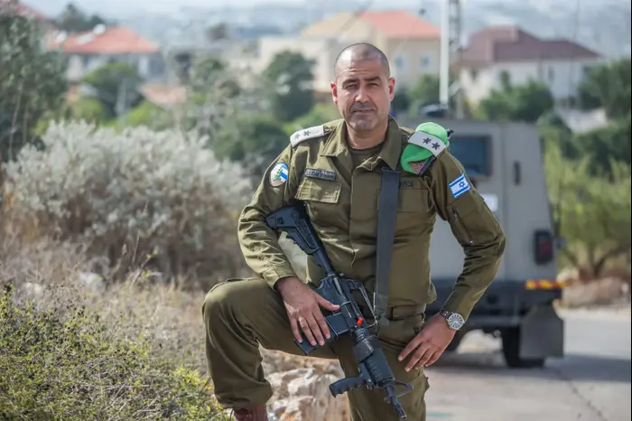 סקירה במת"ק עם רמת"ק אפרים המסיים תפקיד, סא"ל ראים פלאח, 12 בנובמבר 2017 (יותם רונן) סקירה במת"ק עם רמת"ק אפרים המסיים תפקיד, סא"ל ראים פלאח, 12 בנובמבר 2017 (יותם רונן)