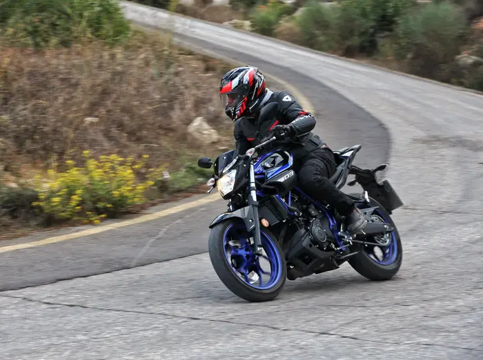 מבחן השוואתי: ימאהה MT03 מול ב.מ.וו G310R (ניר בן טובים , ראובן סביו/קינן כהן)
