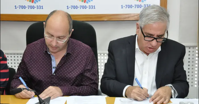 חתימת הסכם ענפי ענף המלונות (יח"צ , יהודה שגב דוברות ההסתדרות) חתימת הסכם ענפי ענף המלונות (יח"צ , יהודה שגב דוברות ההסתדרות)
