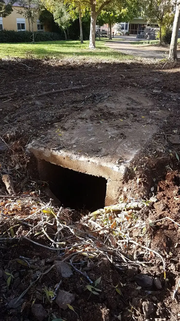 מקלטים יוצאי דופן שדבר קיומם נשכח, נחשפו בקיבוץ יראון שסמוך לגבול ישראל עם לבנון 15 בנובמבר 2017 (אלי אשכנזי ) מקלטים יוצאי דופן שדבר קיומם נשכח, נחשפו בקיבוץ יראון שסמוך לגבול ישראל עם לבנון 15 בנובמבר 2017 (אלי אשכנזי )