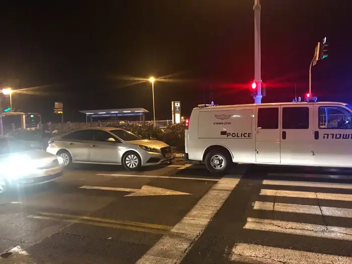 ניסיון חיסול בשכונת בת גלים בחיפה, נובמבר 2017 (מערכת וואלה! NEWS , יואב איתיאל) ניסיון חיסול בשכונת בת גלים בחיפה, נובמבר 2017 (מערכת וואלה! NEWS , יואב איתיאל)