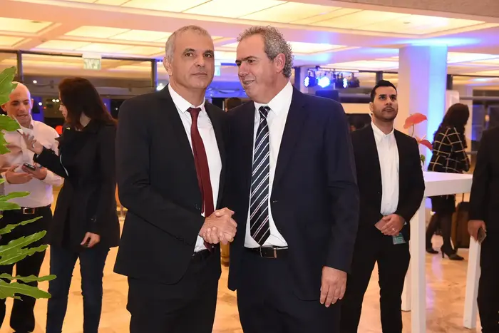 יורם דבש ומשה כחלון (יח"צ , אלעד גוטמן)