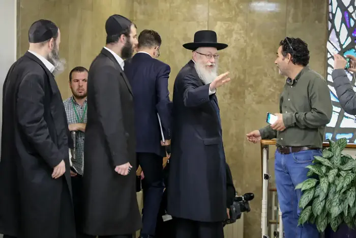 שר הבריאות יעקב ליצמן, מתפטר מתפקידו 26 בנובמבר 2017 (מערכת וואלה! NEWS , נועם מושקוביץ) שר הבריאות יעקב ליצמן, מתפטר מתפקידו 26 בנובמבר 2017 (מערכת וואלה! NEWS , נועם מושקוביץ)