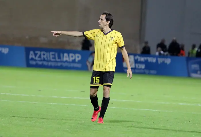 יוסי בניון שחקן בית"ר ירושלים (אדריאן הרבשטיין)