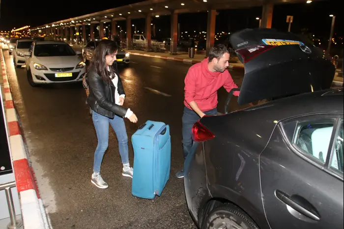 חתונה ממבט ראשון, אחווה, טל (ניר פקין) חתונה ממבט ראשון, אחווה, טל (ניר פקין)