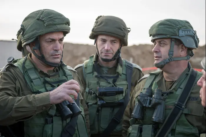 חשיפת מנהרה באזור חאן יונס 10 בדצמבר 2017 (מערכת וואלה! NEWS , דובר צה"ל) חשיפת מנהרה באזור חאן יונס 10 בדצמבר 2017 (מערכת וואלה! NEWS , דובר צה"ל)