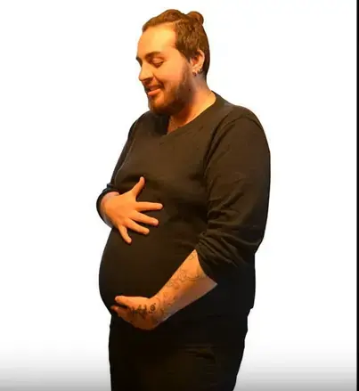 קאסי סאליבן (צילום מסך , צילום מסך יו טיוב) קאסי סאליבן (צילום מסך , צילום מסך יו טיוב)