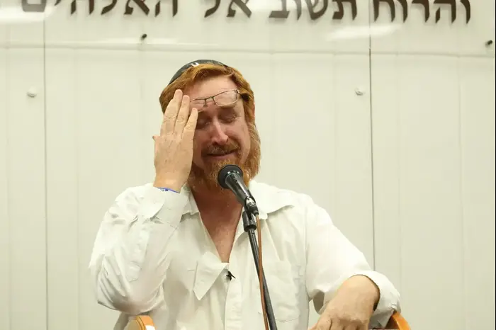 יהודה גליק בהלווית יפה גליק ז"ל, הר המנוחות, ירושלים, 1 בינואר 2018 (מערכת וואלה! NEWS , הלל מאיר, TPS)