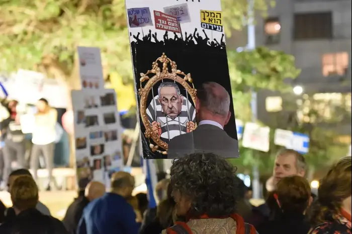 הפגנות נגד השחיתות השלטונית בהבימה, תל אביב 6 בינואר 2018 (ראובן קסטרו)