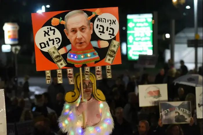 הפגנות נגד השחיתות השלטונית בהבימה, תל אביב 6 בינואר 2018 (ראובן קסטרו)