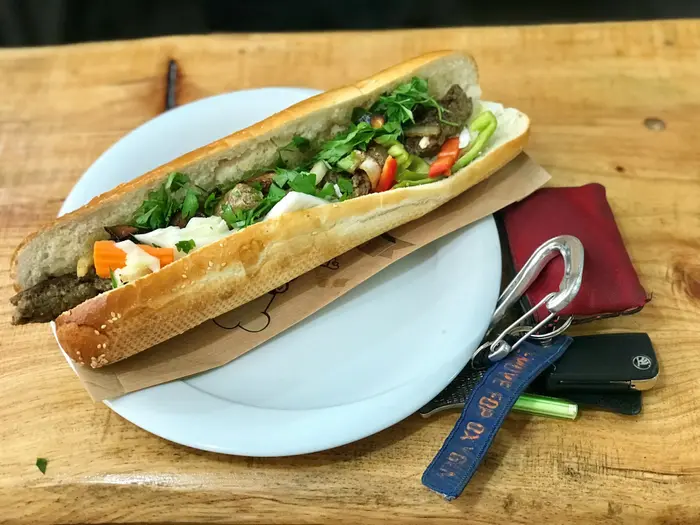 המזנון סביח אל חיר של פרלה בגבעת אולגה (מערכת וואלה! NEWS , קובי רובין) המזנון סביח אל חיר של פרלה בגבעת אולגה (מערכת וואלה! NEWS , קובי רובין)