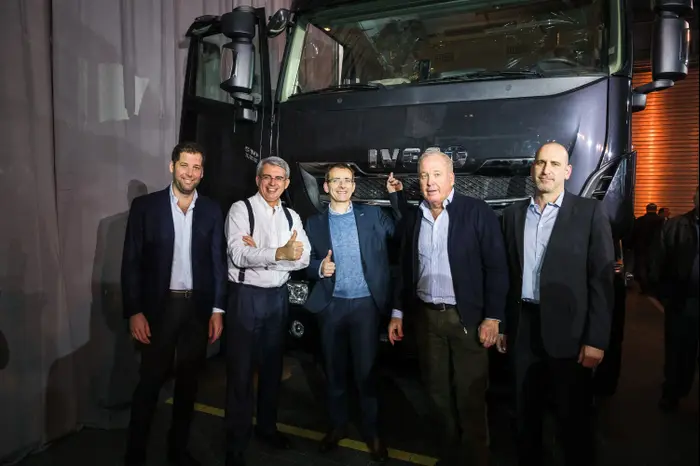אורי להב, מיכאל לוי, פייר להוט, גאנלואיגי בנדטי ועומר לוי (יח"צ , גלעד קוולרציק) אורי להב, מיכאל לוי, פייר להוט, גאנלואיגי בנדטי ועומר לוי (יח"צ , גלעד קוולרציק)