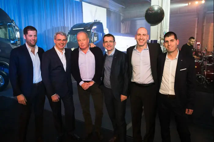 יוני אביטוב, אורי להב, פייר להוטי, מיכאל לוי, ג'אנלואיג'י בנדטי ועומר לוי (יח"צ , גלעד קוולרציק) יוני אביטוב, אורי להב, פייר להוטי, מיכאל לוי, ג'אנלואיג'י בנדטי ועומר לוי (יח"צ , גלעד קוולרציק)