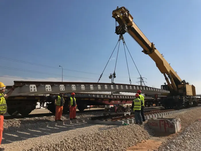 עבודות הרכבת (ניר בן טובים , קינן כהן) עבודות הרכבת (ניר בן טובים , קינן כהן)