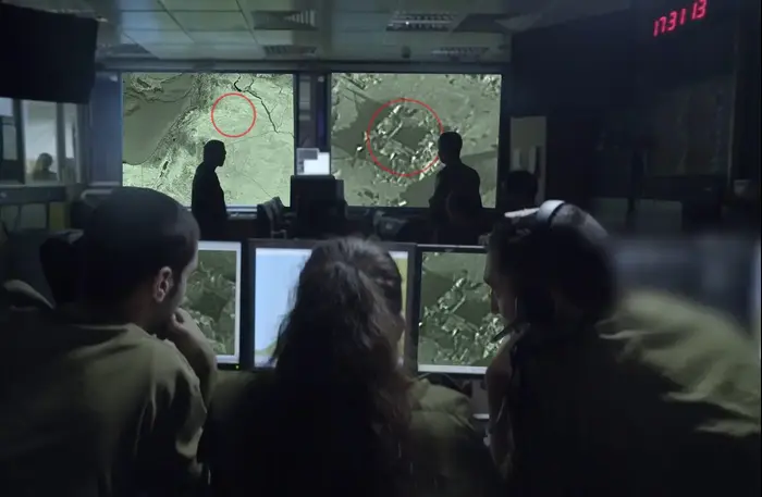 האיום האלקטרוני: חמ"ל הסייבר של אגף התקשוב בצה"ל נחשף לראשונה (דובר צה"ל) האיום האלקטרוני: חמ"ל הסייבר של אגף התקשוב בצה"ל נחשף לראשונה (דובר צה"ל)