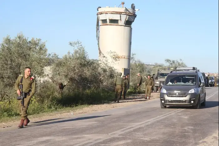 כוחות צה"ל בזירת הפיגוע בצפון השומרון בבוקר 17 במרץ 2018 (שלומי גבאי) כוחות צה"ל בזירת הפיגוע בצפון השומרון בבוקר 17 במרץ 2018 (שלומי גבאי)