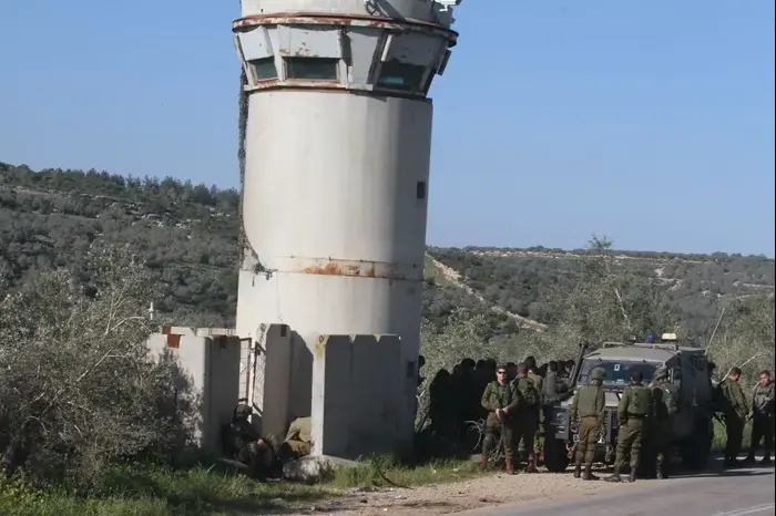 כוחות צה"ל בזירת הפיגוע בצפון השומרון ב-17 במרץ 2018 (שלומי גבאי) כוחות צה"ל בזירת הפיגוע בצפון השומרון ב-17 במרץ 2018 (שלומי גבאי)