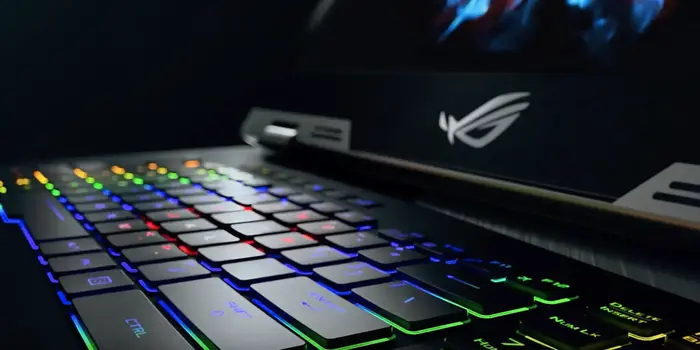 ASUS ROG CHIMERA G703 (צילום מסך , IGN) ASUS ROG CHIMERA G703 (צילום מסך , IGN)