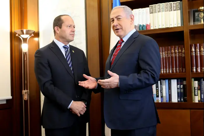 ראש הממשלה במהלך פגישתו עם ניר ברקת בו מכריז ברקת על הצטרפותו לליכוד, משרד רוה?מ 25 במרץ 2018 (מערכת וואלה! NEWS , אורן בן חקון) ראש הממשלה במהלך פגישתו עם ניר ברקת בו מכריז ברקת על הצטרפותו לליכוד, משרד רוה?מ 25 במרץ 2018 (מערכת וואלה! NEWS , אורן בן חקון)