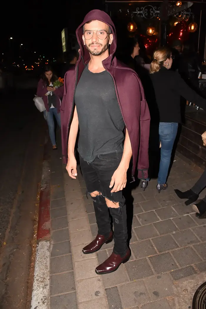 מושיק גלאמין (ניר פקין , אביב חופי) מושיק גלאמין (ניר פקין , אביב חופי)